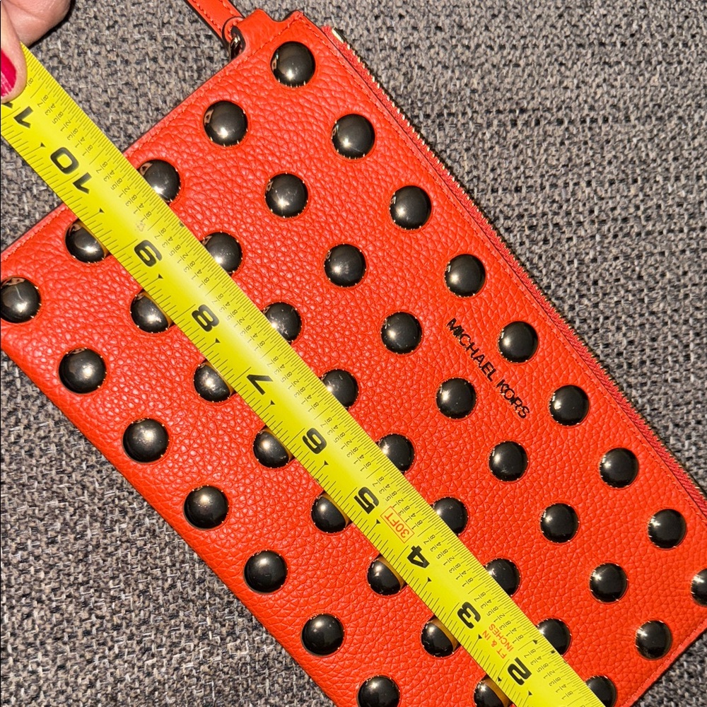 Michael Kors big jet set travel, Orange Studded Clutch - Picture 13 of 14